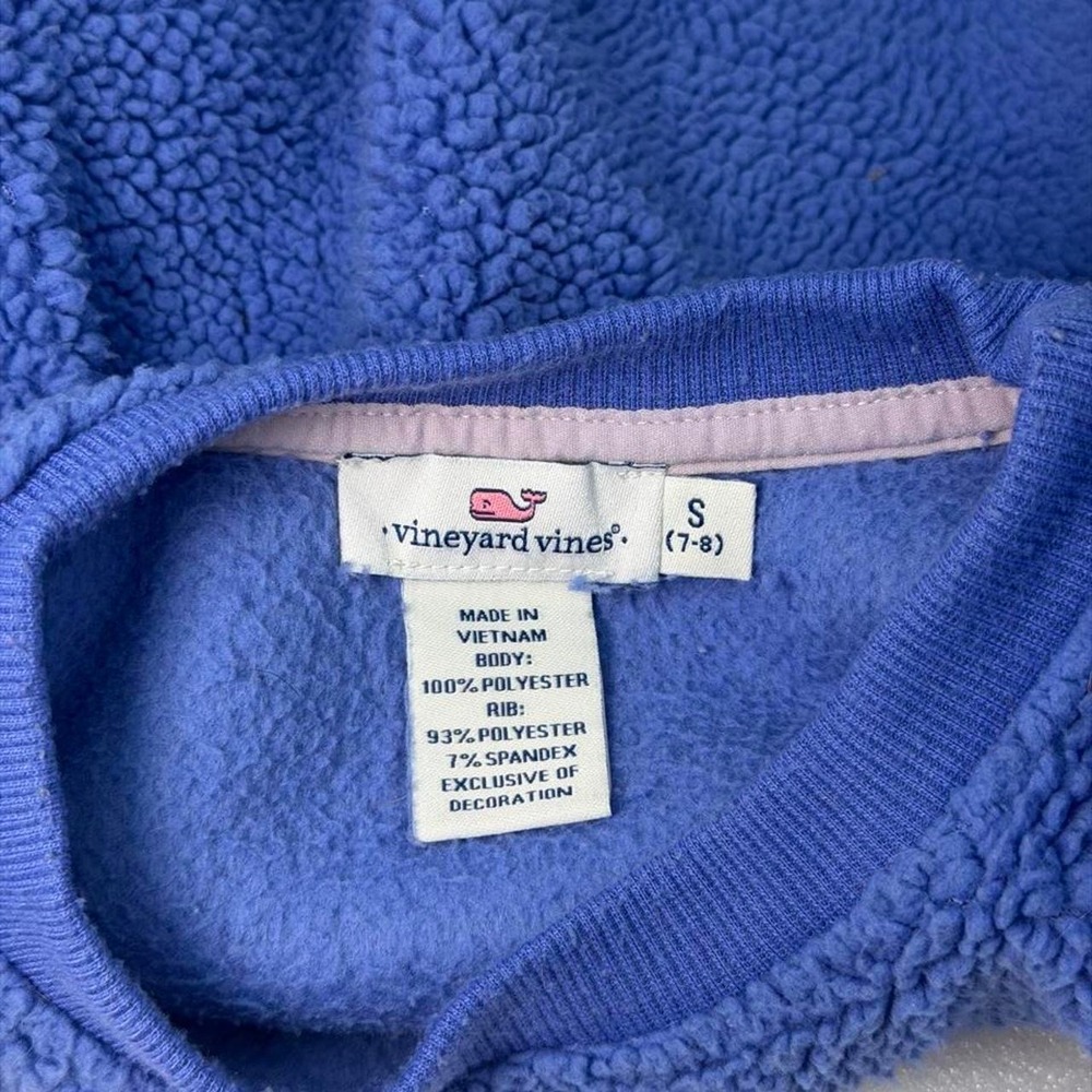 Vineyard Vines Girls Small 7-8 Blue Plush Sherpa Fleece Whale Logo Sweatshirt - Picture 3 of 7